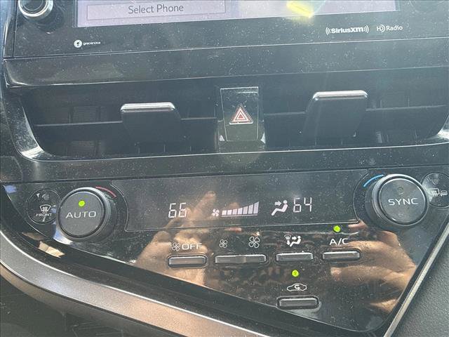 Used 2022 Toyota Camry XSE FWD image 13