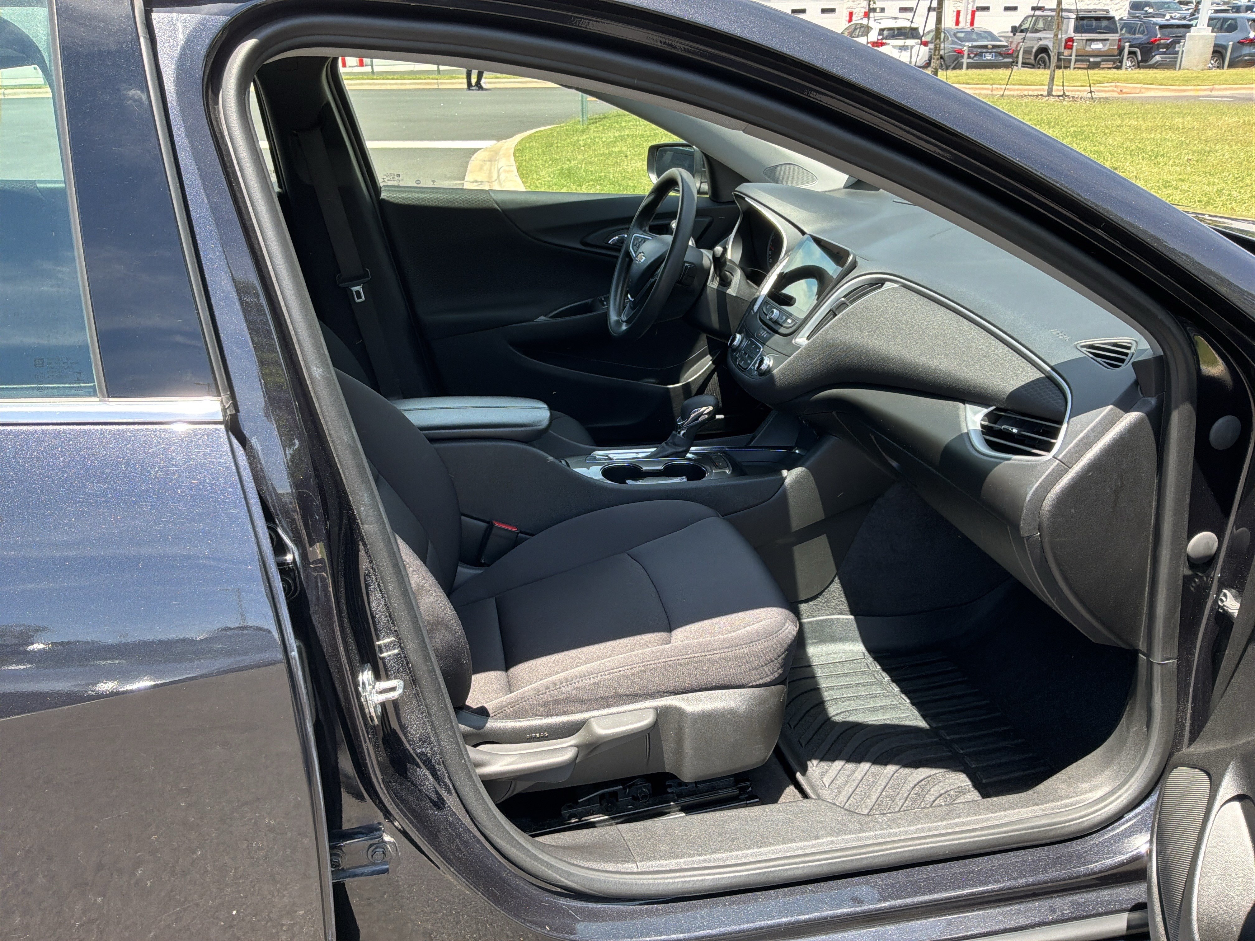 Used 2023 Chevrolet Malibu LT w/ Driver Confidence Package FWD image 32