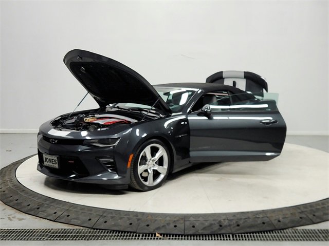 Used 2018 Chevrolet Camaro SS image 11