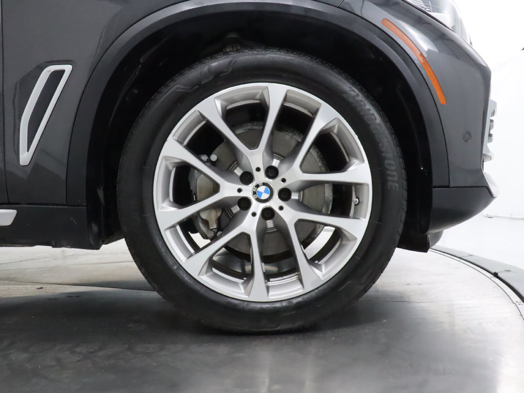 Used 2021 BMW X5 sDrive40i w/ Premium Package RWD image 39