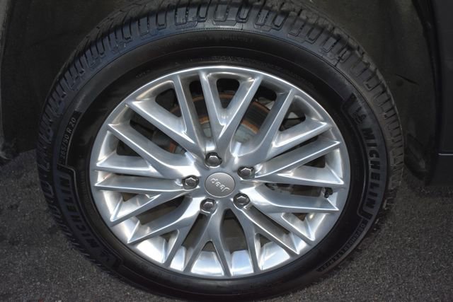 Used 2018 Jeep Grand Cherokee Summit AWD/4WD image 52