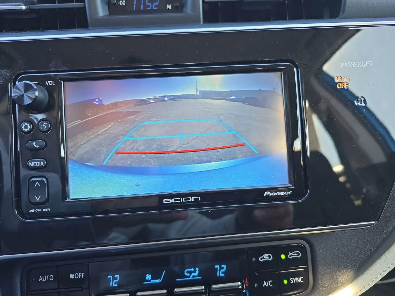 Used 2016 Scion iM Hatchback 4D image 14