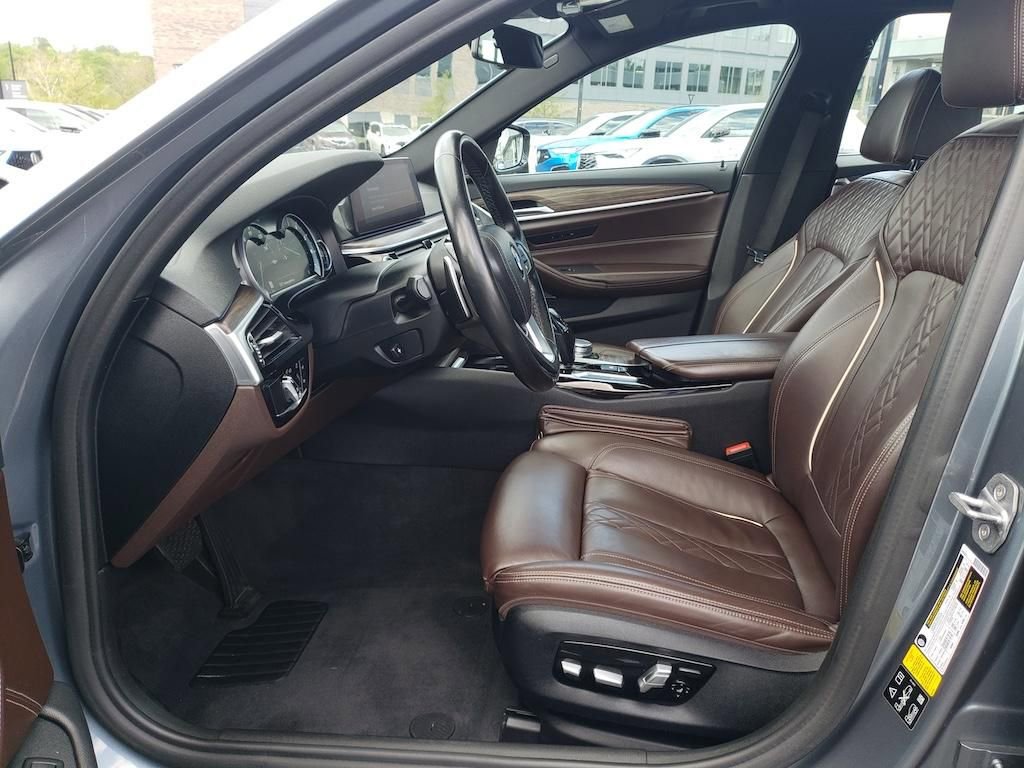 Used 2019 BMW 540i xDrive w/ Convenience Package AWD/4WD image 18