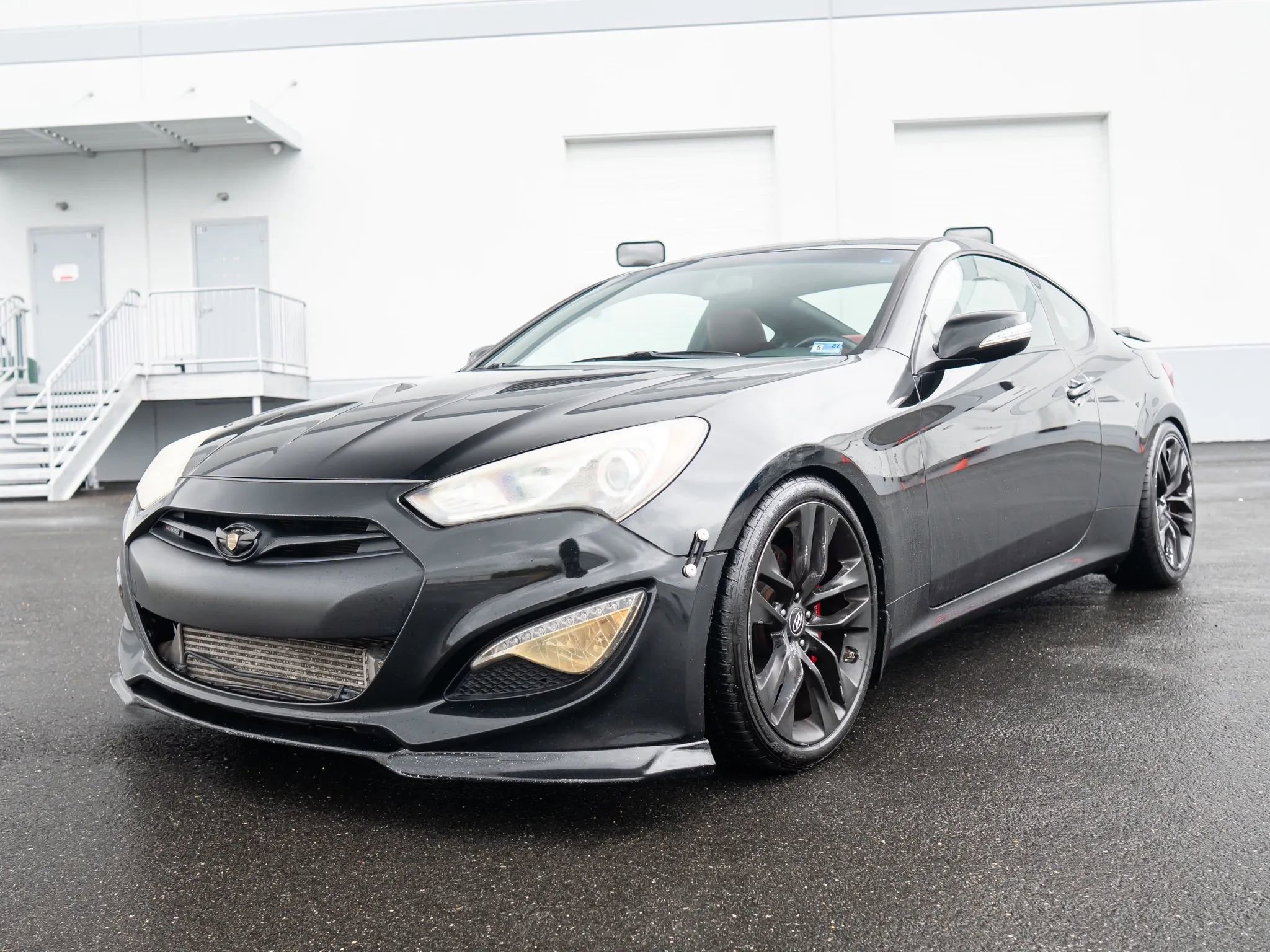 Used 2013 Hyundai Genesis 2.0T RWD image 2
