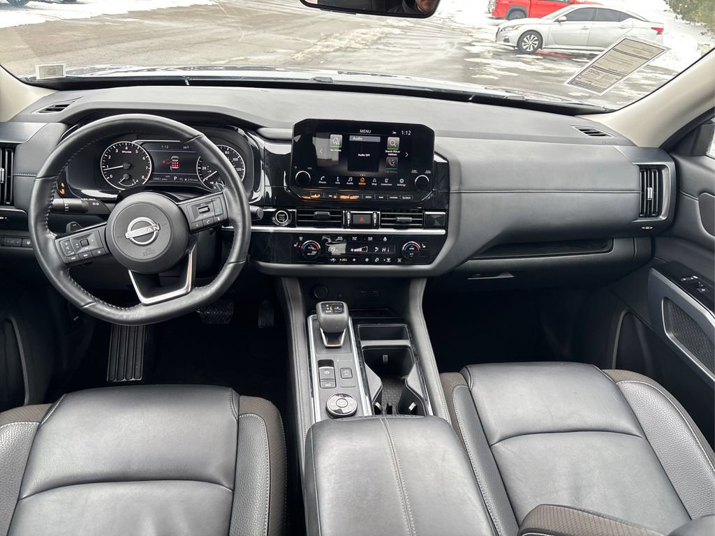 Used 2024 Nissan Pathfinder SL image 21
