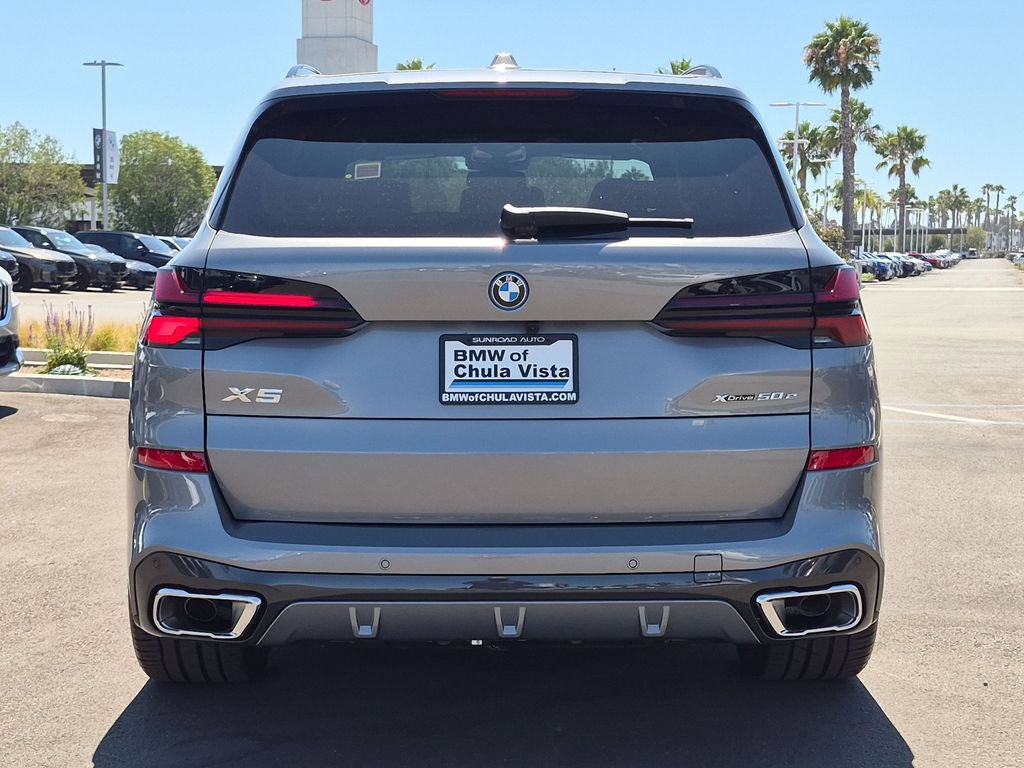 New 2026 BMW X5 xDrive50e w/ M Sport Package AWD/4WD image 7