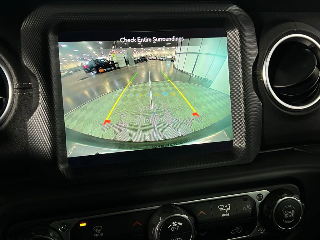 Used 2022 Jeep Wrangler Unlimited Sahara image 19