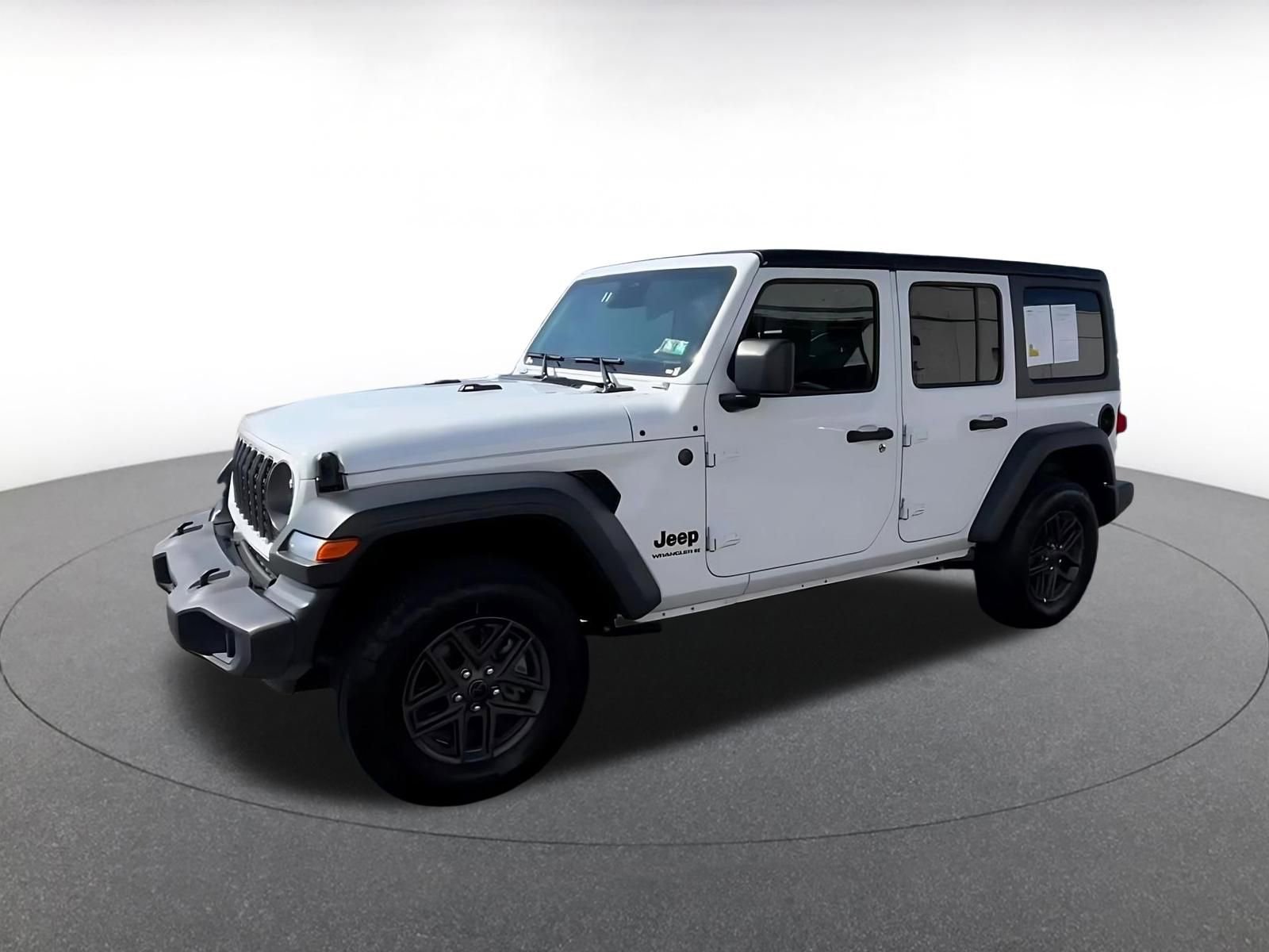 Used 2025 Jeep Wrangler Sport S image 7