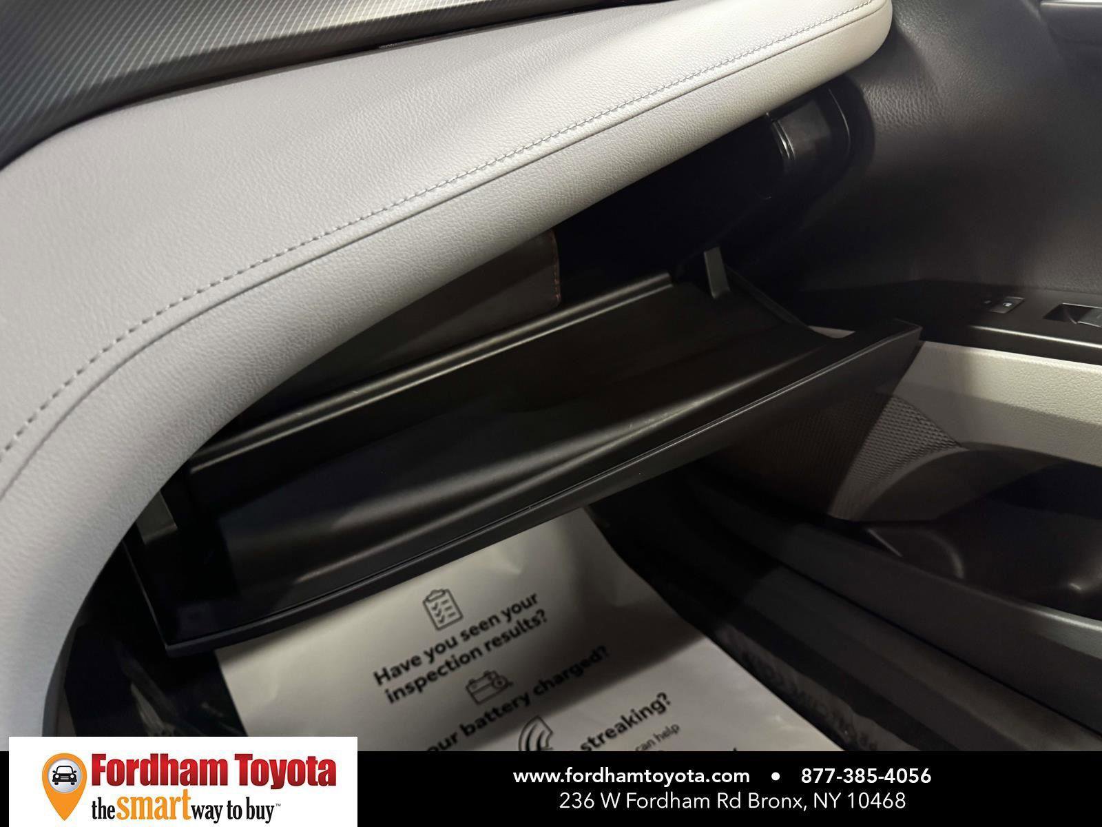 Used 2023 Toyota Camry LE AWD/4WD image 29