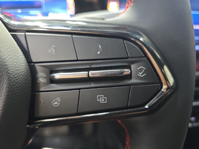 New 2027 Chevrolet Traverse RS w/ LPO, Floor Liner Package AWD/4WD image 20
