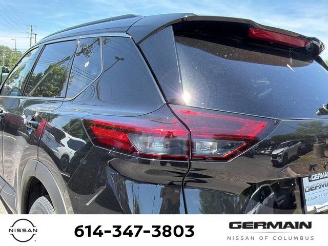 New 2026 Nissan Rogue Dark Armor AWD/4WD image 8