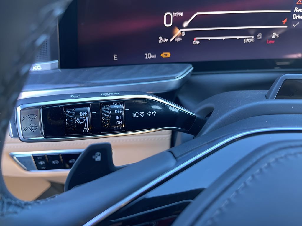 New 2025 Cadillac Escalade IQ Luxury 2 image 25