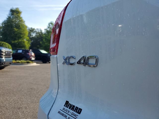 Used 2026 Volvo XC40 B5 Plus AWD/4WD image 7