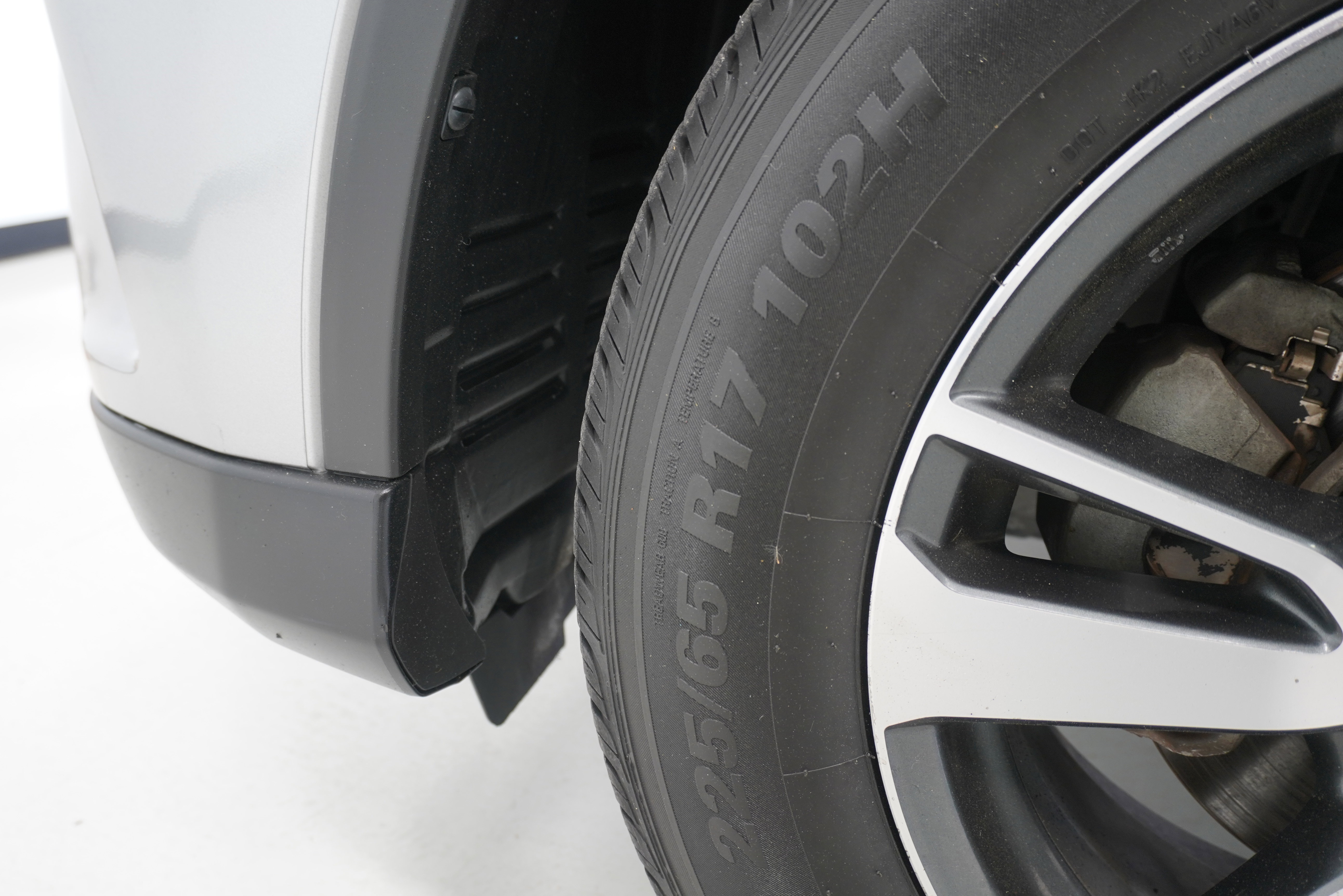 Used 2017 Toyota RAV4 XLE FWD image 27