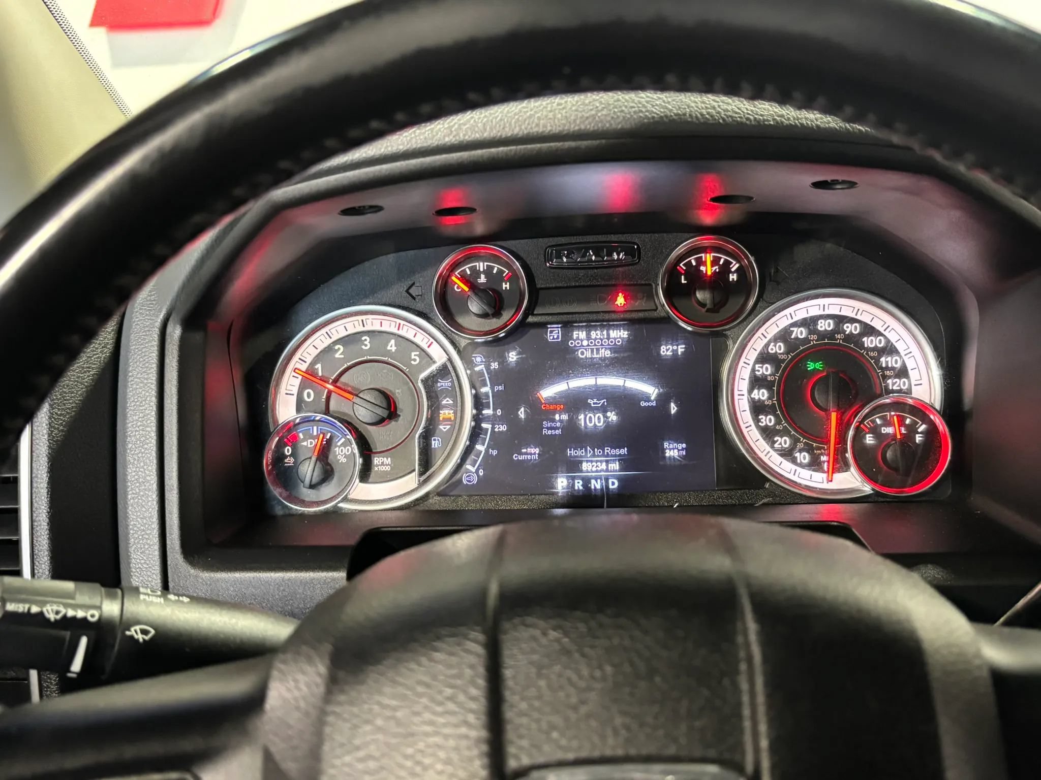 Used 2018 RAM 3500 SLT w/ Luxury Group AWD/4WD image 16