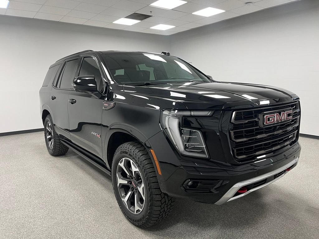 Used 2025 GMC Yukon AT4 Ultimate w/ LPO, Floor Liner Package AWD/4WD image 2