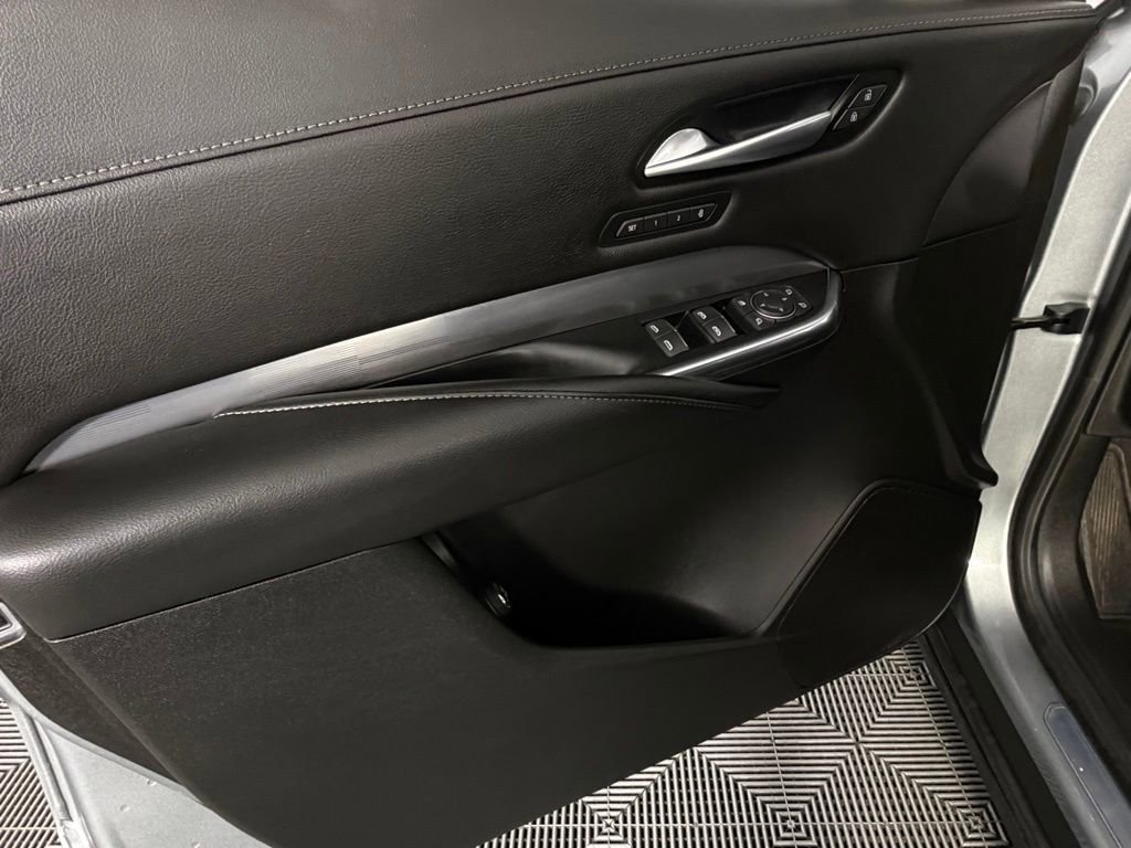 Used 2024 Cadillac XT4 Premium Luxury image 25