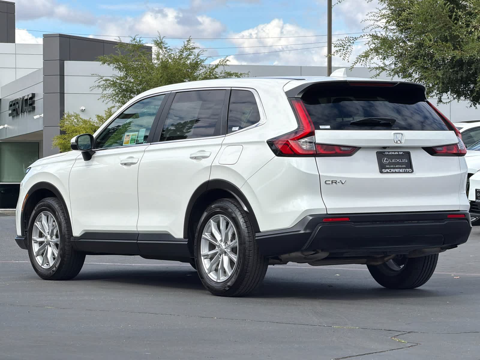 Used 2024 Honda CR-V EX image 7