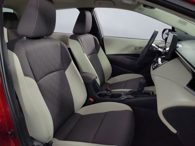 Used 2025 Toyota Corolla LE FWD image 15