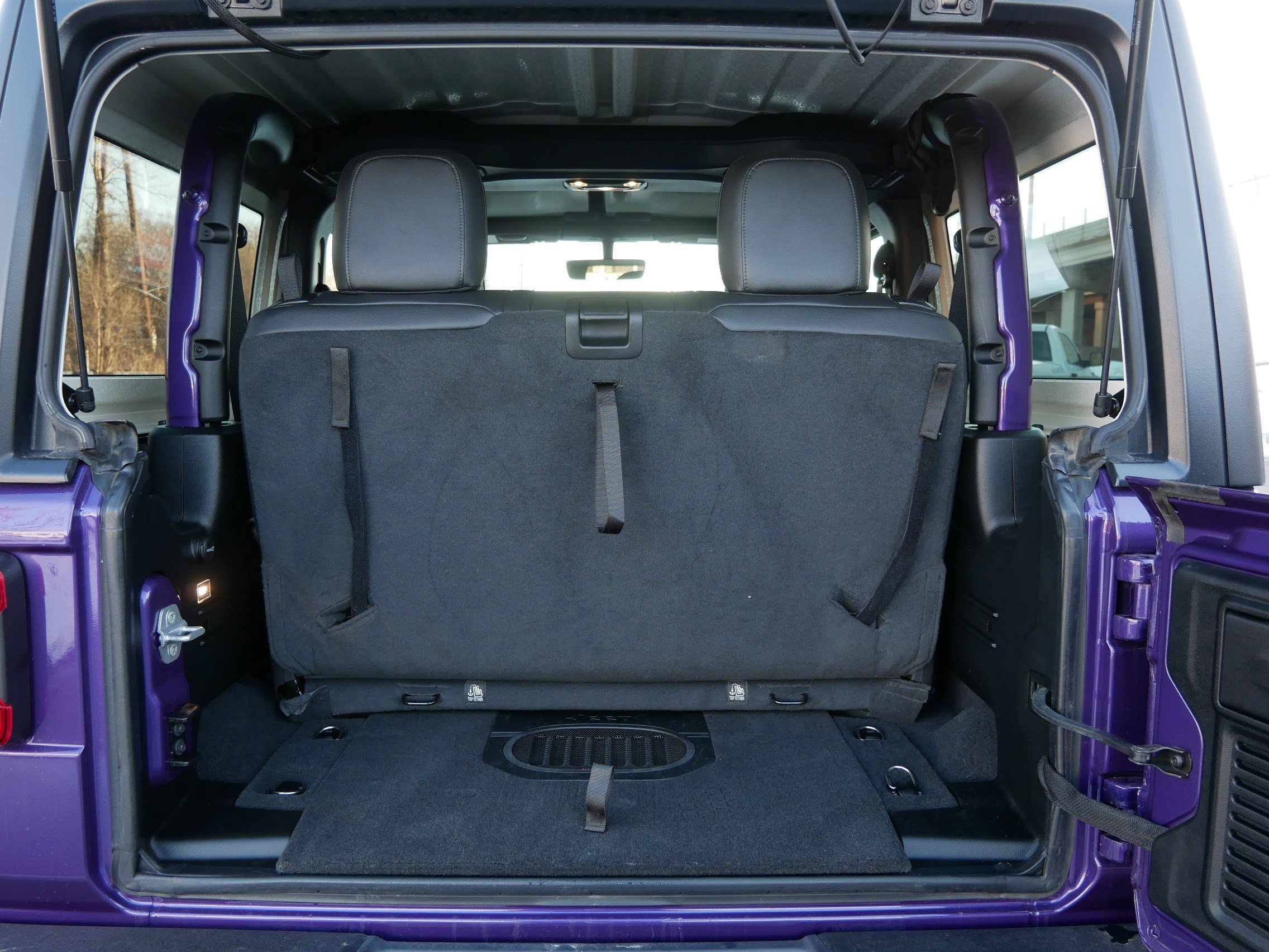 Used 2023 Jeep Wrangler Rubicon w/ Steel Bumper Group image 16