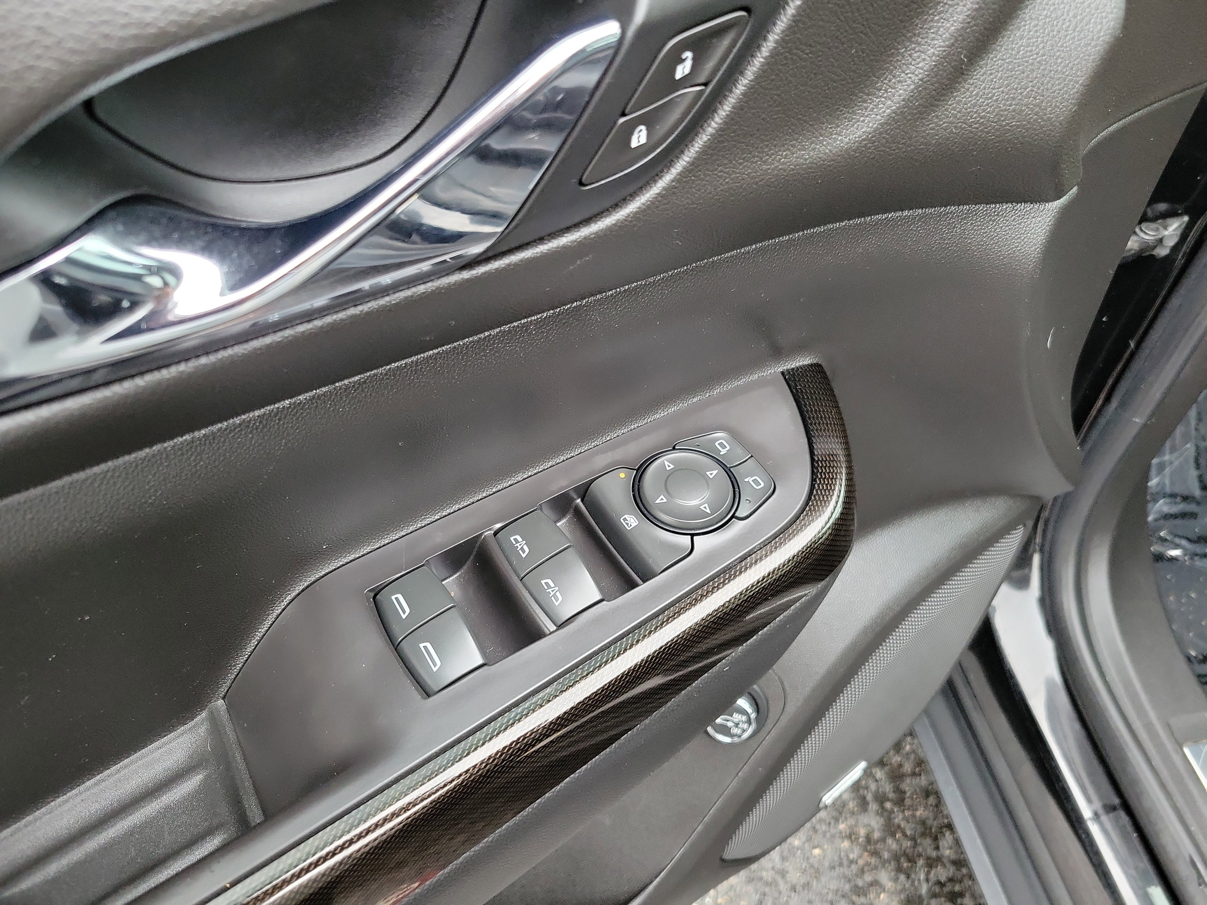 Used 2020 GMC Acadia AT4 w/ Driver Alert Package II image 21