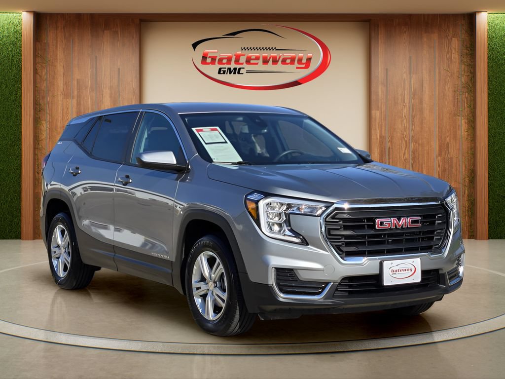 Used 2024 GMC Terrain SLE AWD/4WD image 3