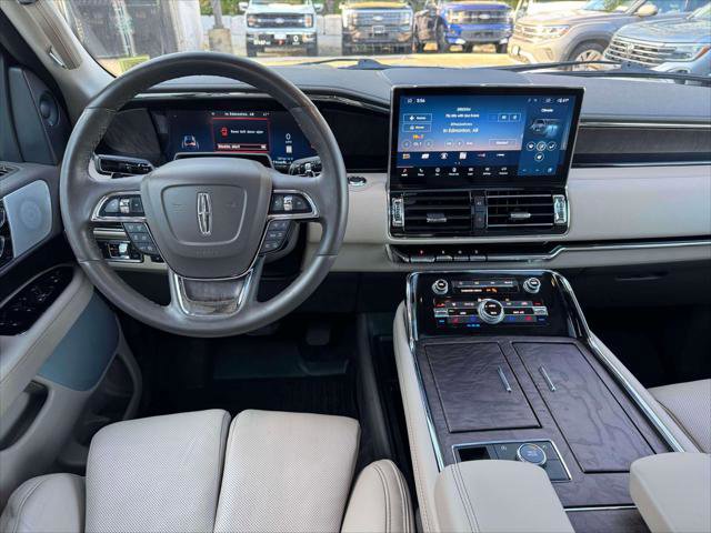 Used 2022 Lincoln Navigator L Reserve AWD/4WD image 19