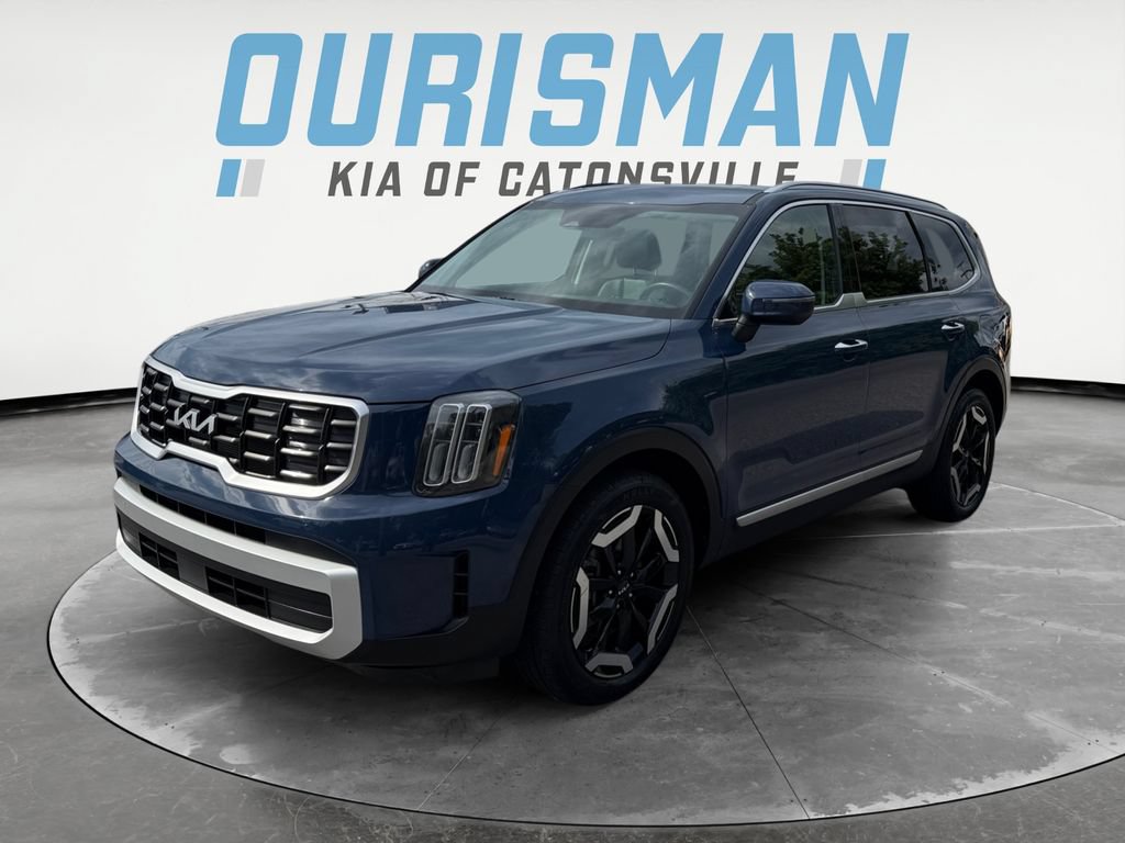 Used 2025 Kia Telluride S FWD image 2