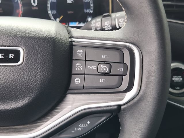 Used 2024 Jeep Wagoneer Series II AWD/4WD image 23