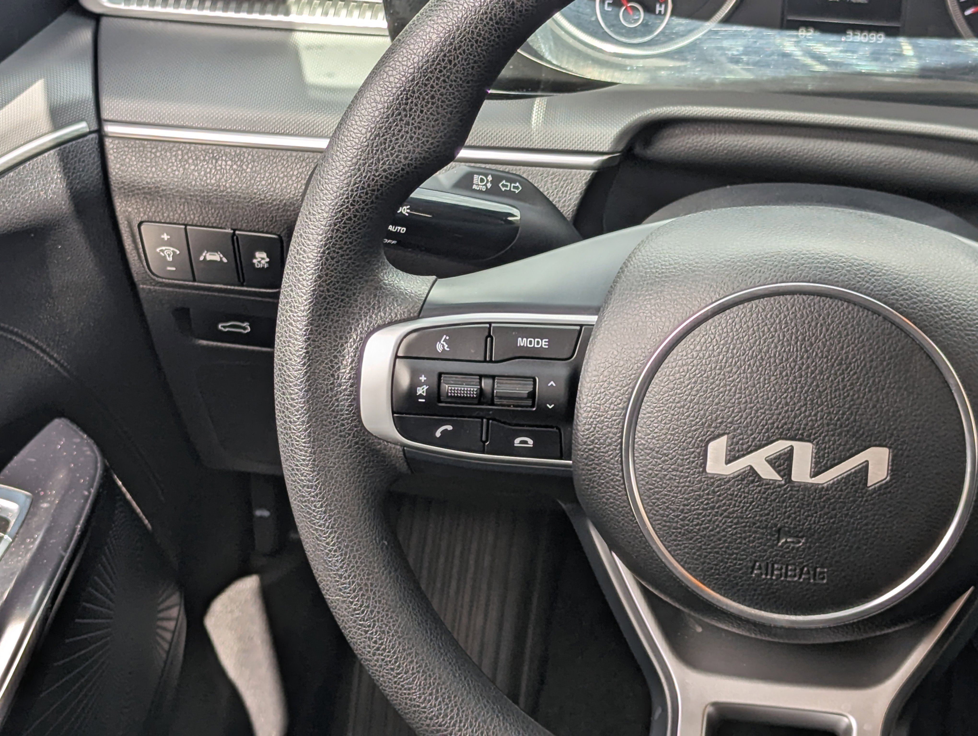 Used 2023 Kia K5 LXS FWD image 17