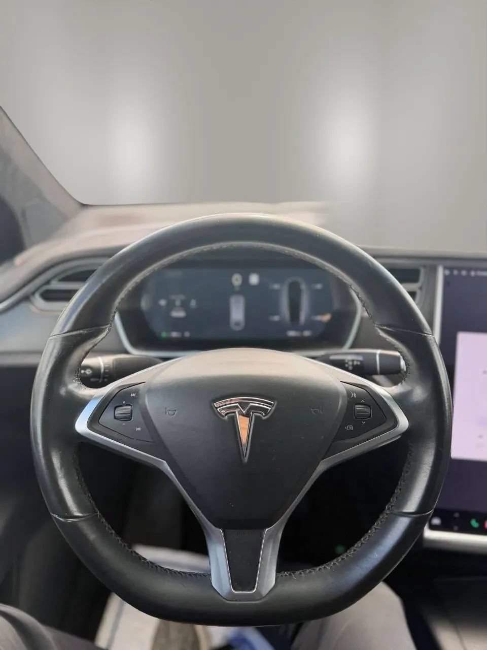 Used 2017 Tesla Model X 75D AWD/4WD image 15