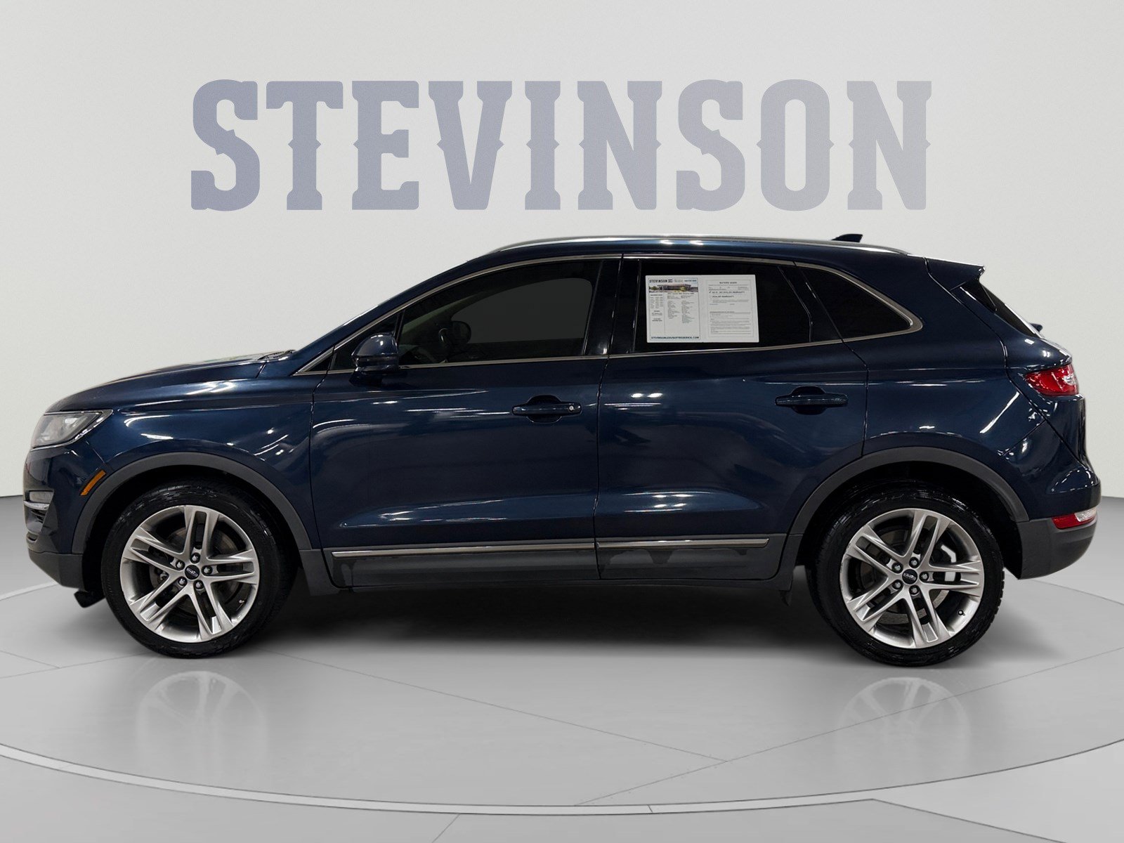 Used 2017 Lincoln MKC Reserve w/ Lincoln MKC Climate Package AWD/4WD image 2