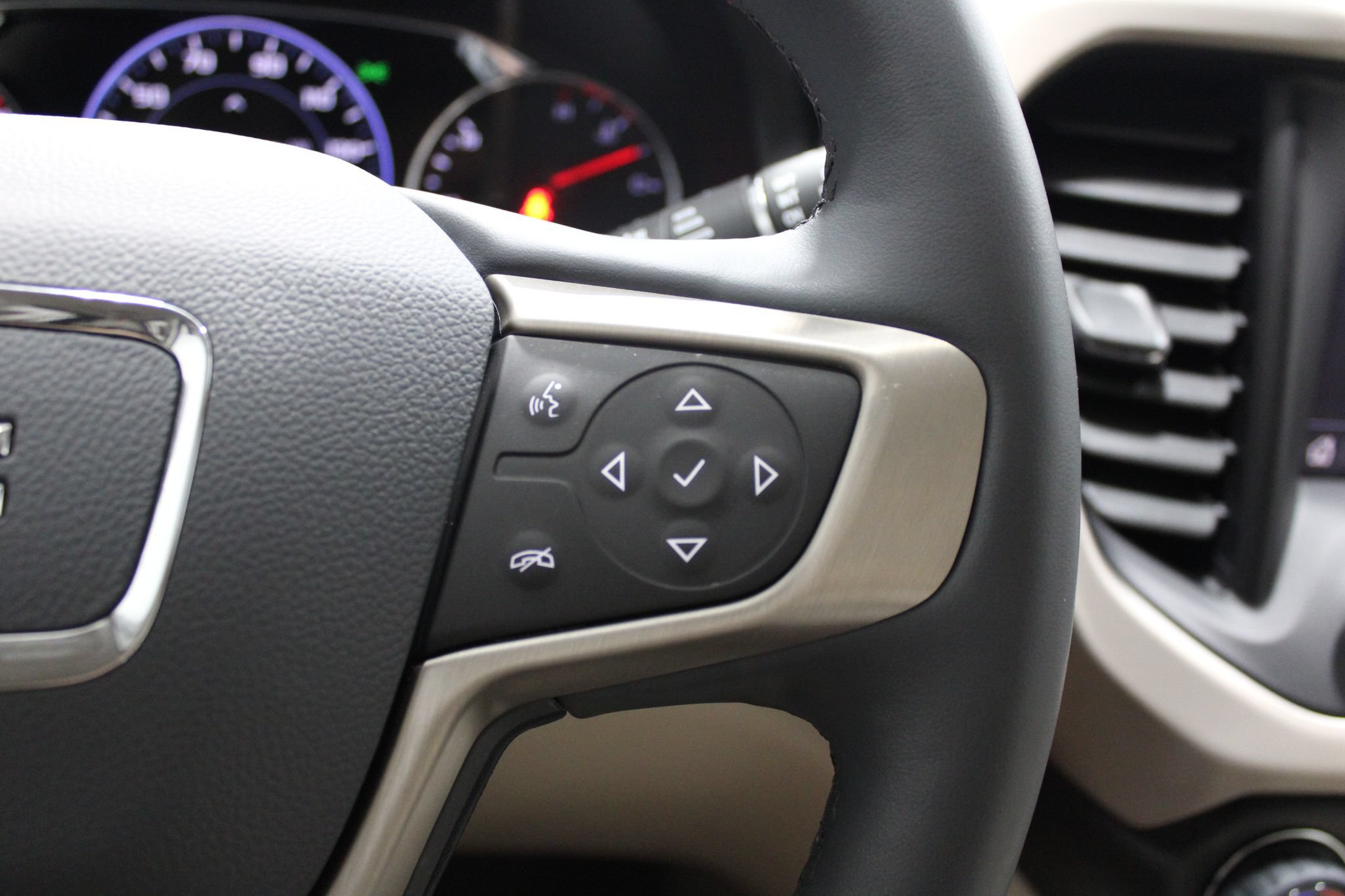 Used 2023 GMC Acadia Denali AWD/4WD image 44
