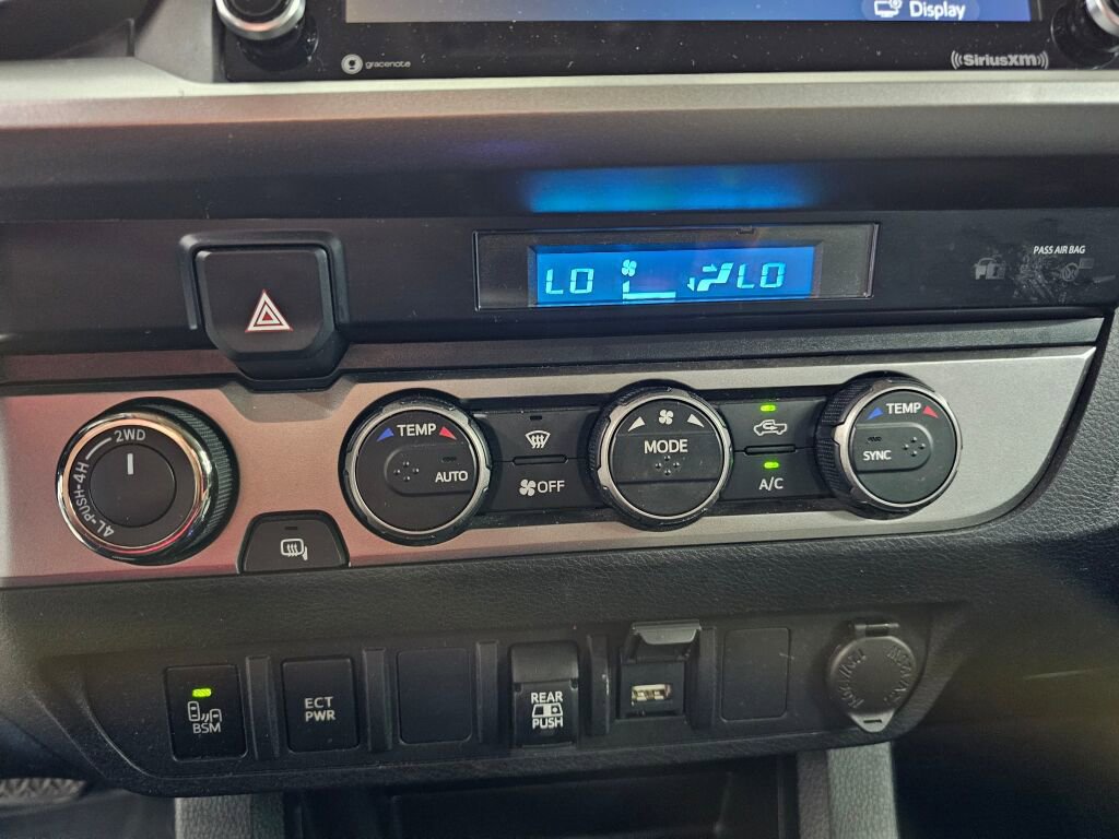 Used 2021 Toyota Tacoma SR5 w/ Technology Package AWD/4WD image 20
