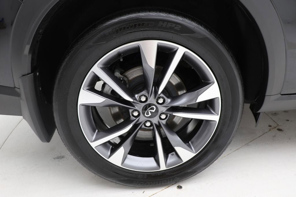 Used 2023 INFINITI QX60 Luxe w/ Vision Package image 8