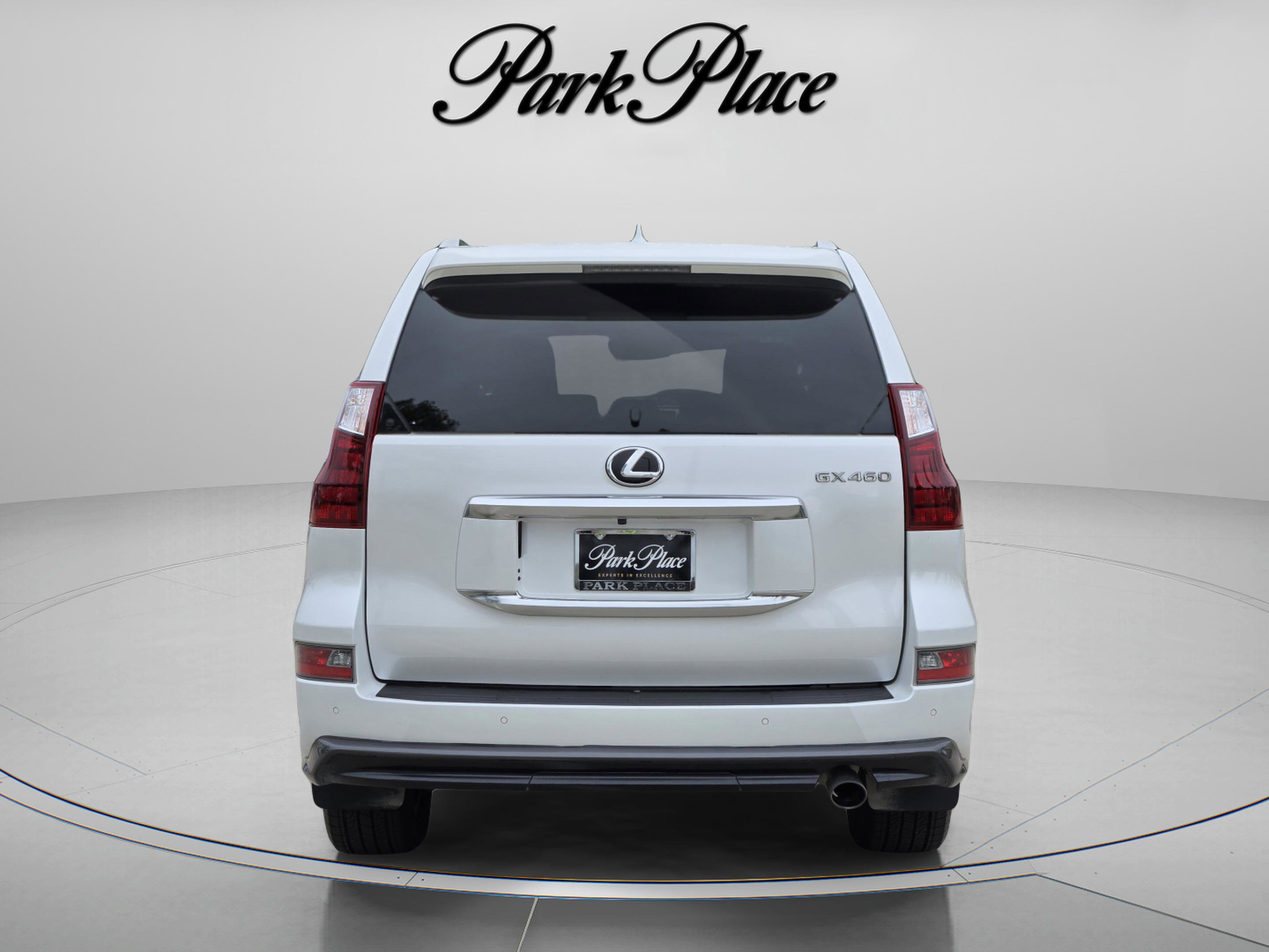 Certified 2021 Lexus GX 460 Luxury w/ Sport Design Package AWD/4WD image 4