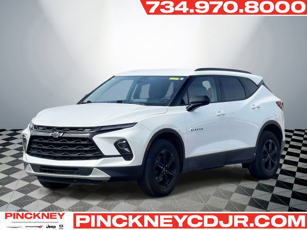 Used 2024 Chevrolet Blazer LT w/ Midnight/Sport Edition FWD image 1