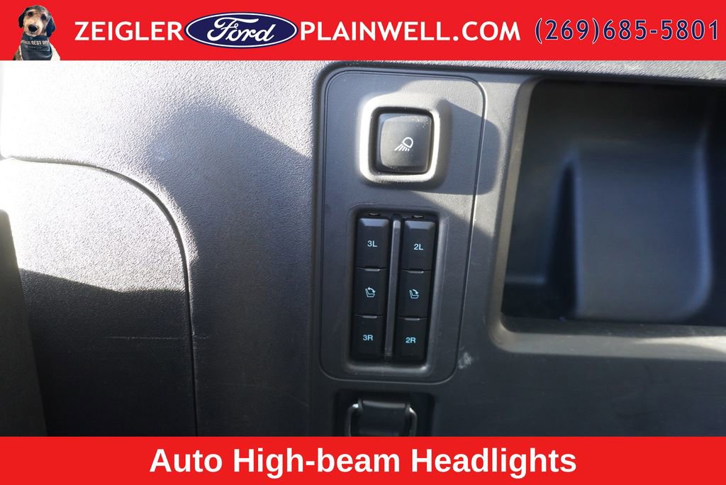 Used 2025 Ford Expedition Max Platinum AWD/4WD image 12