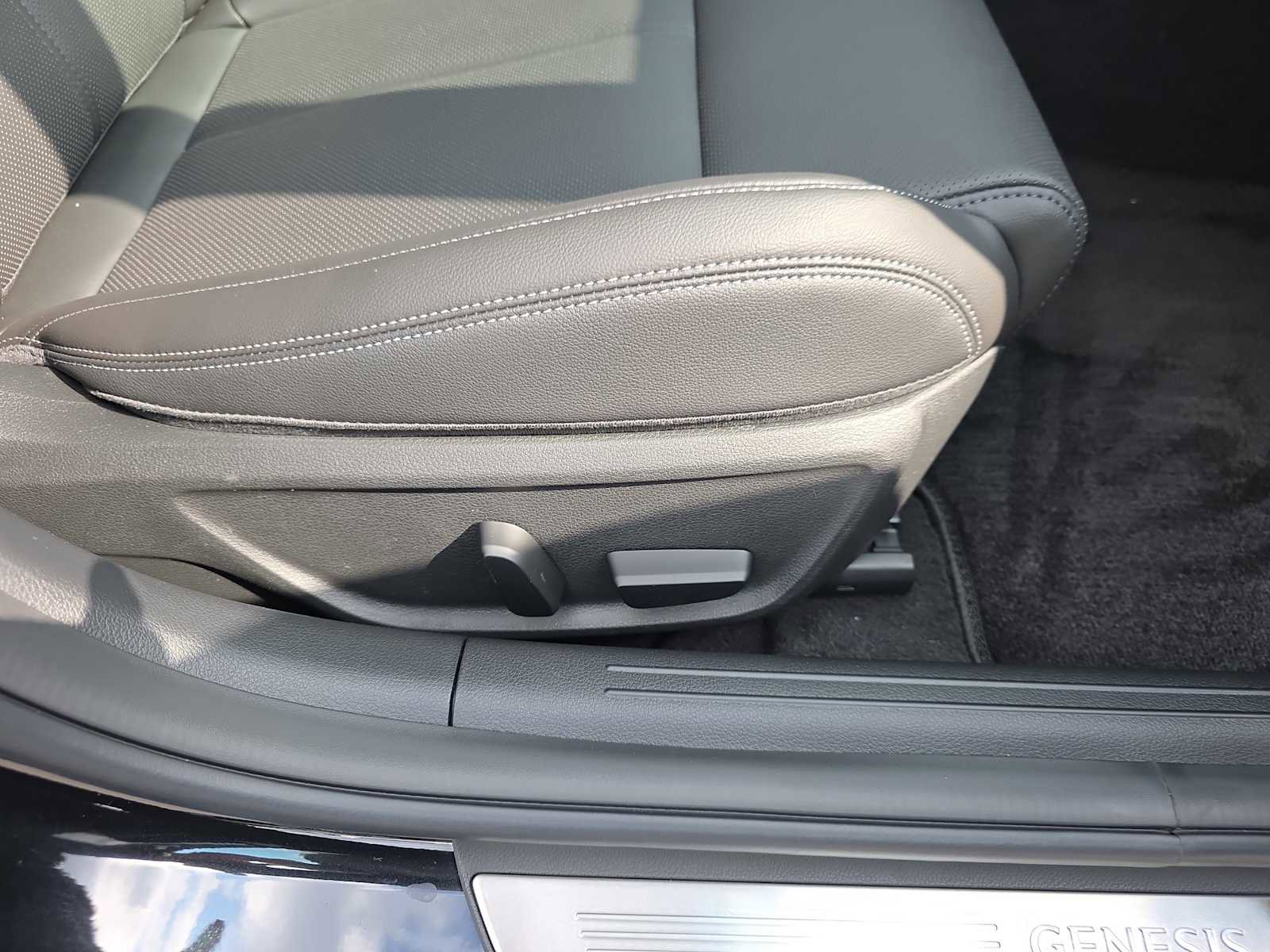 New 2026 Genesis G70 2.5T image 29