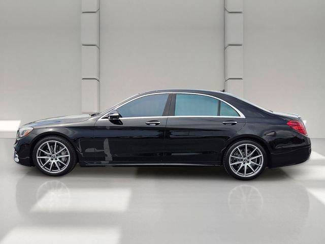 Used 2018 Mercedes-Benz S 560 Sedan image 2