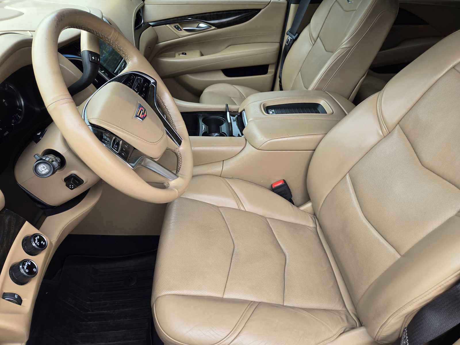 Used 2019 Cadillac Escalade ESV Platinum AWD/4WD image 13