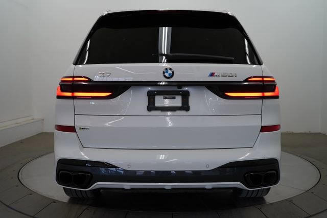 Used 2026 BMW X7 M60i image 6