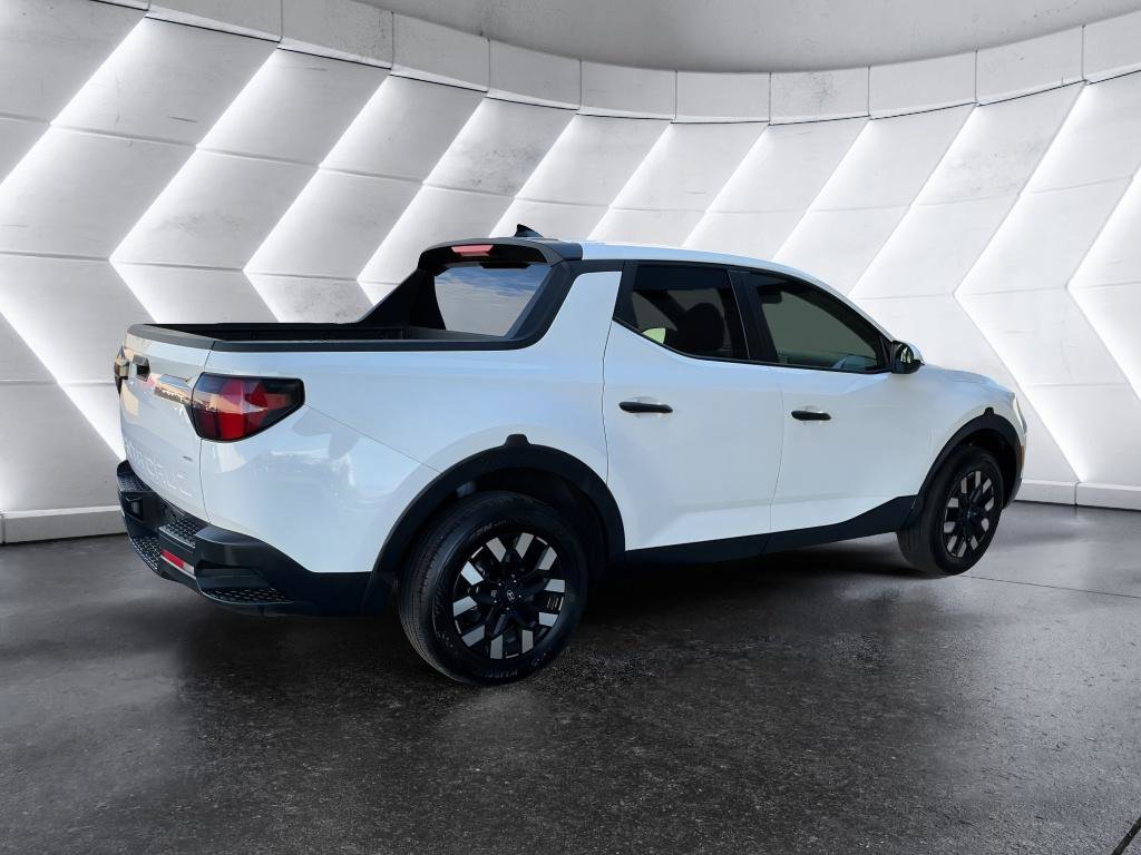 Certified 2025 Hyundai Santa Cruz SE image 4