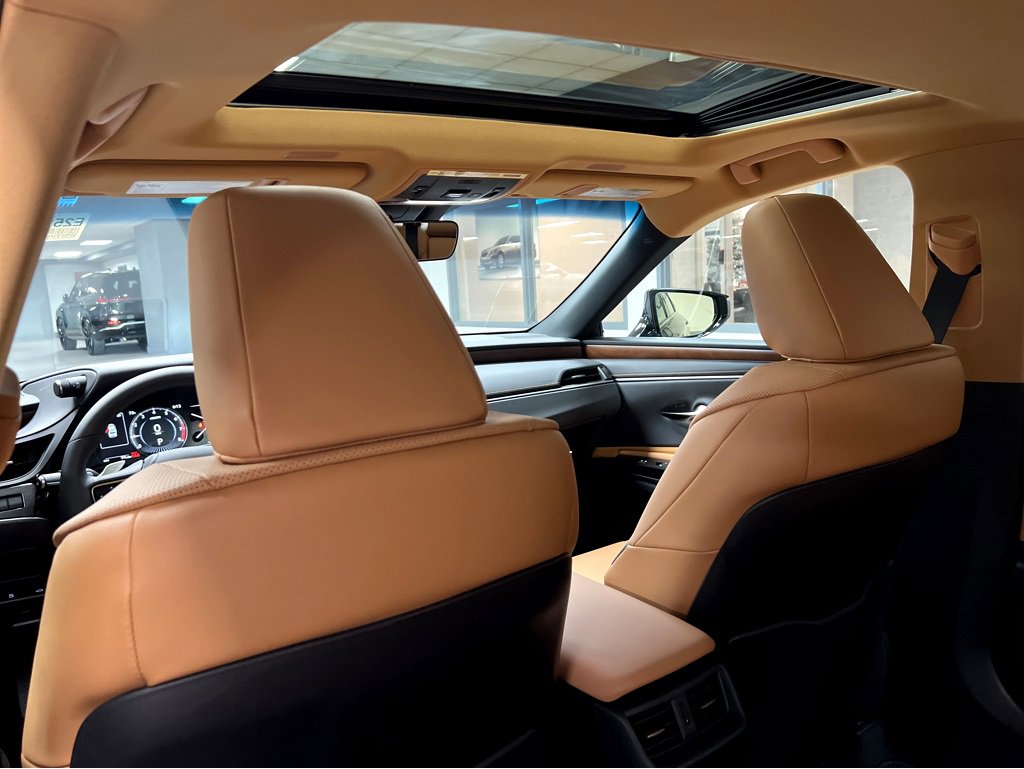 New 2025 Lexus ES 350 w/ Premium Package image 19