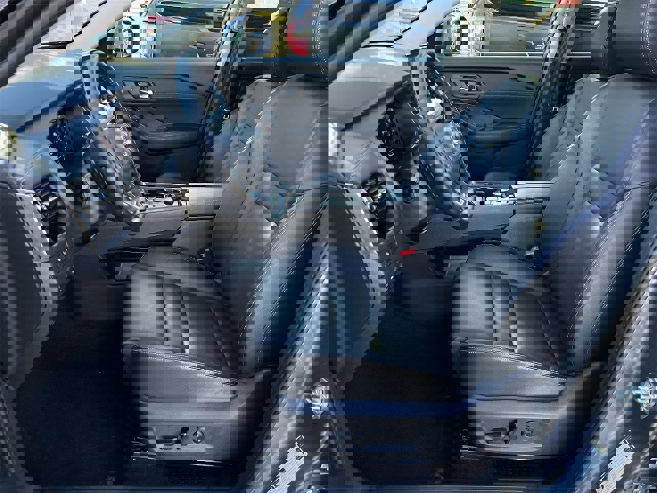 Certified 2025 Nissan Rogue SL w/ Tech Package image 21