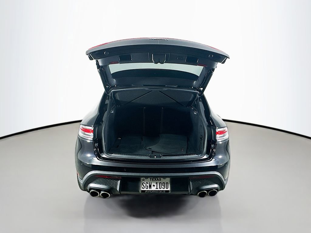 Certified 2022 Porsche Macan image 28
