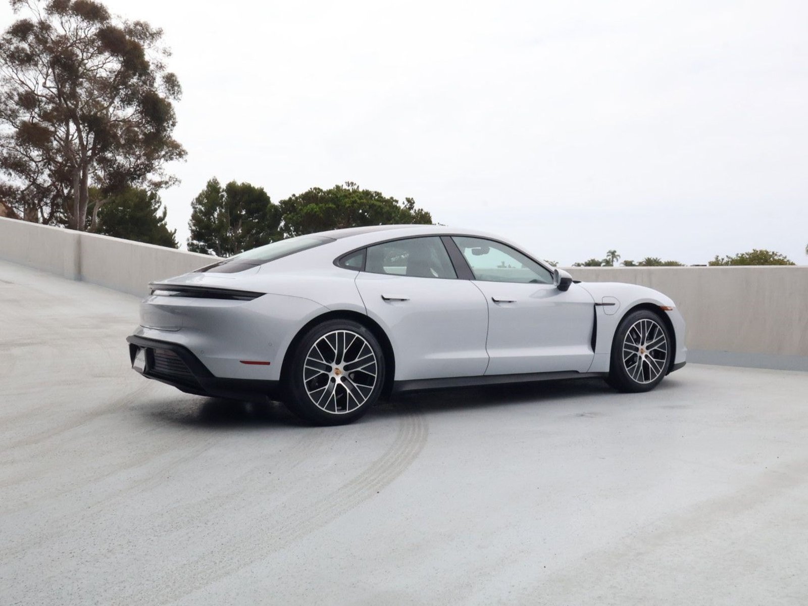 New 2026 Porsche Taycan AWD/4WD image 8