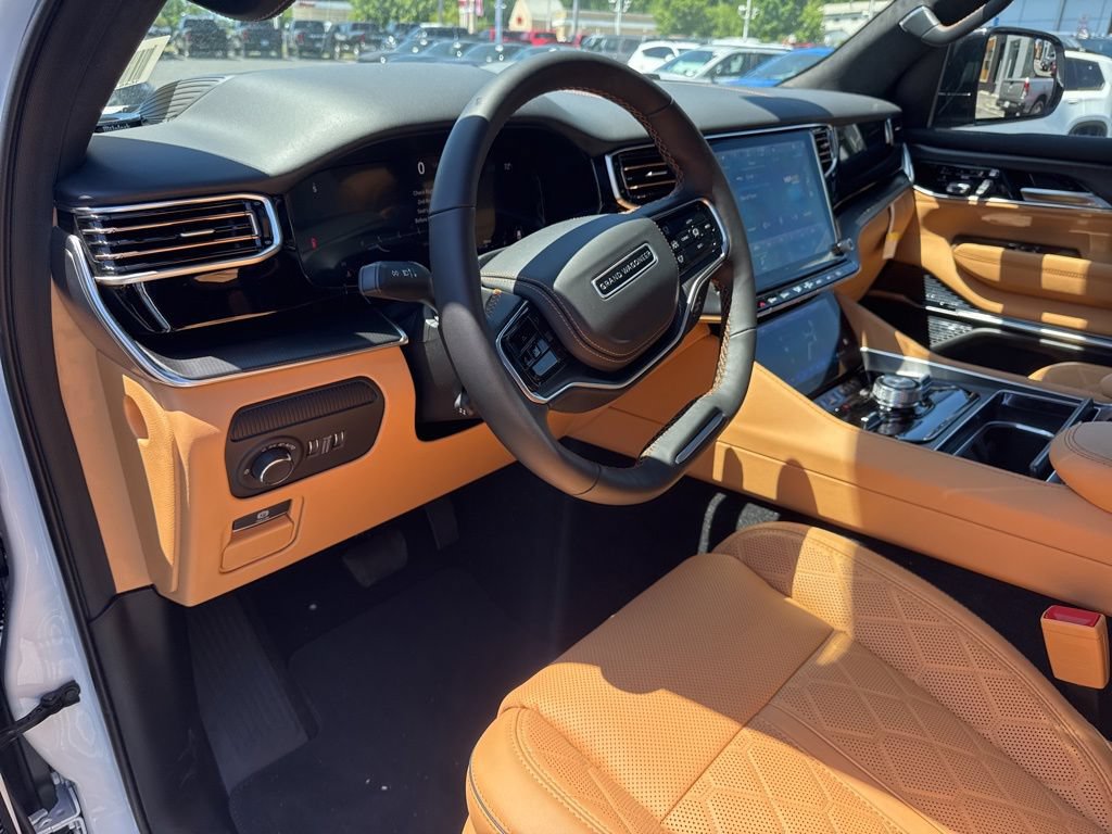 New 2026 Jeep Grand Wagoneer Summit AWD/4WD image 10