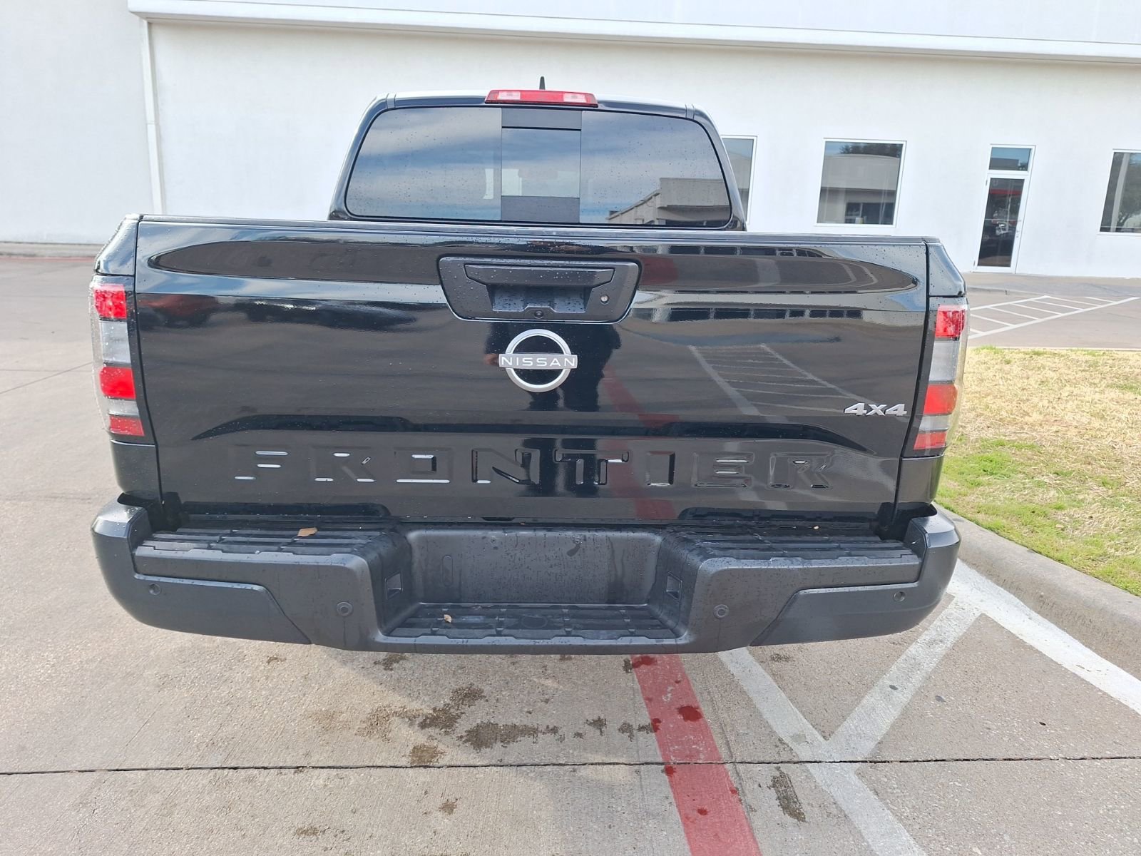 Used 2025 Nissan Frontier S image 5