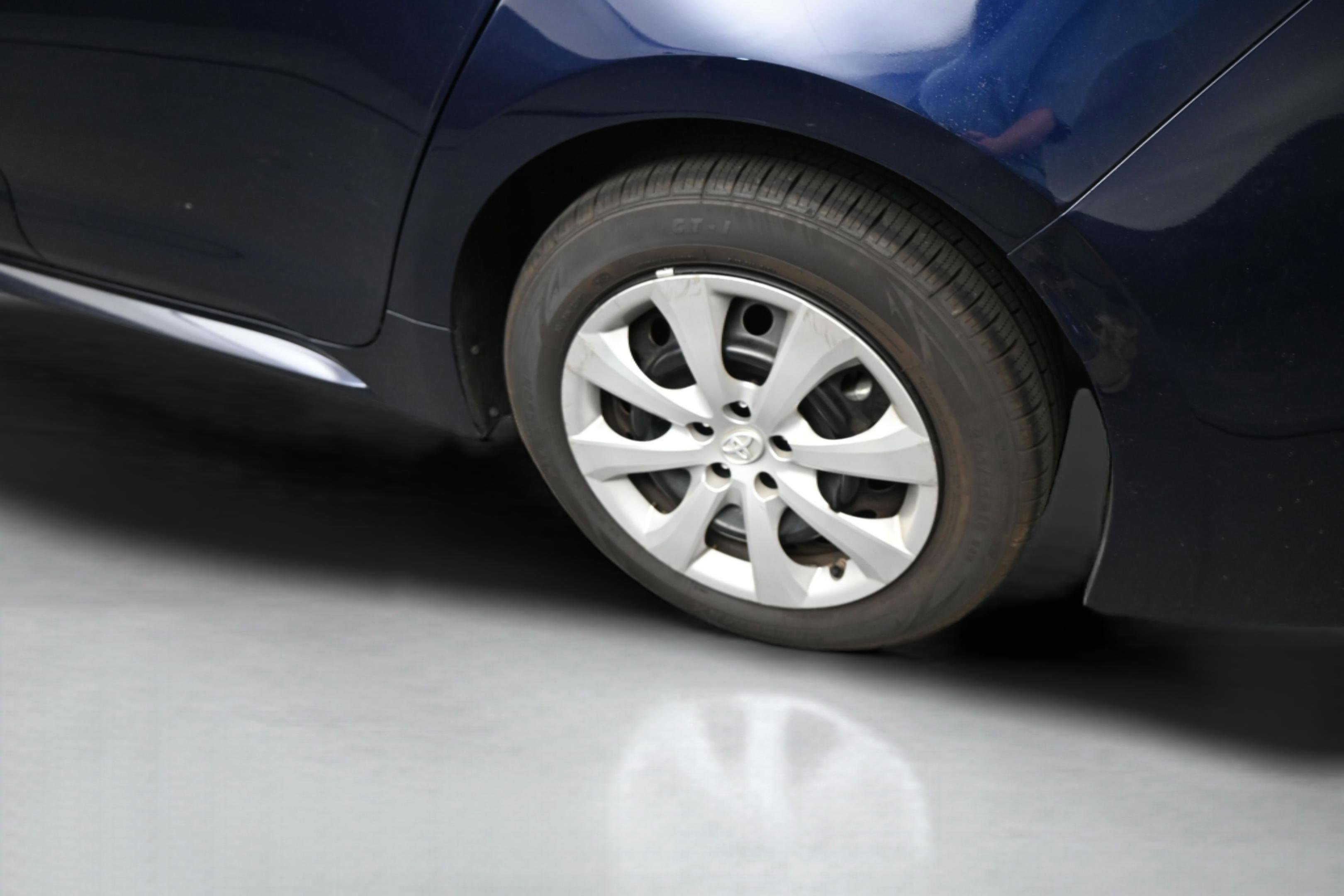 Used 2022 Toyota Corolla LE FWD image 37